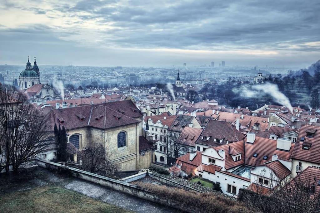 Romantic Light Blue Apartment Prague Exterior photo